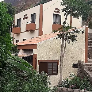 casa-pedrina.cape-verdehotels.com/