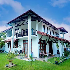 howick-residence.kandyhotelsnow.com/